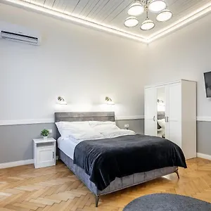  Apartament Luxurious At Center