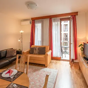  Apartment De Lux At The Synagogue